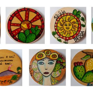 Vendita online opera dal titolo “Calamite rotonde dipinte a mano” realizzata dall'artista contemporanea Marilisa Calabretta